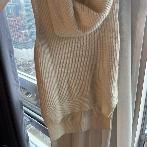 MICHAEL Michael Kors Cowl Neck Sleeveless Sweater - Picture 5 of 9